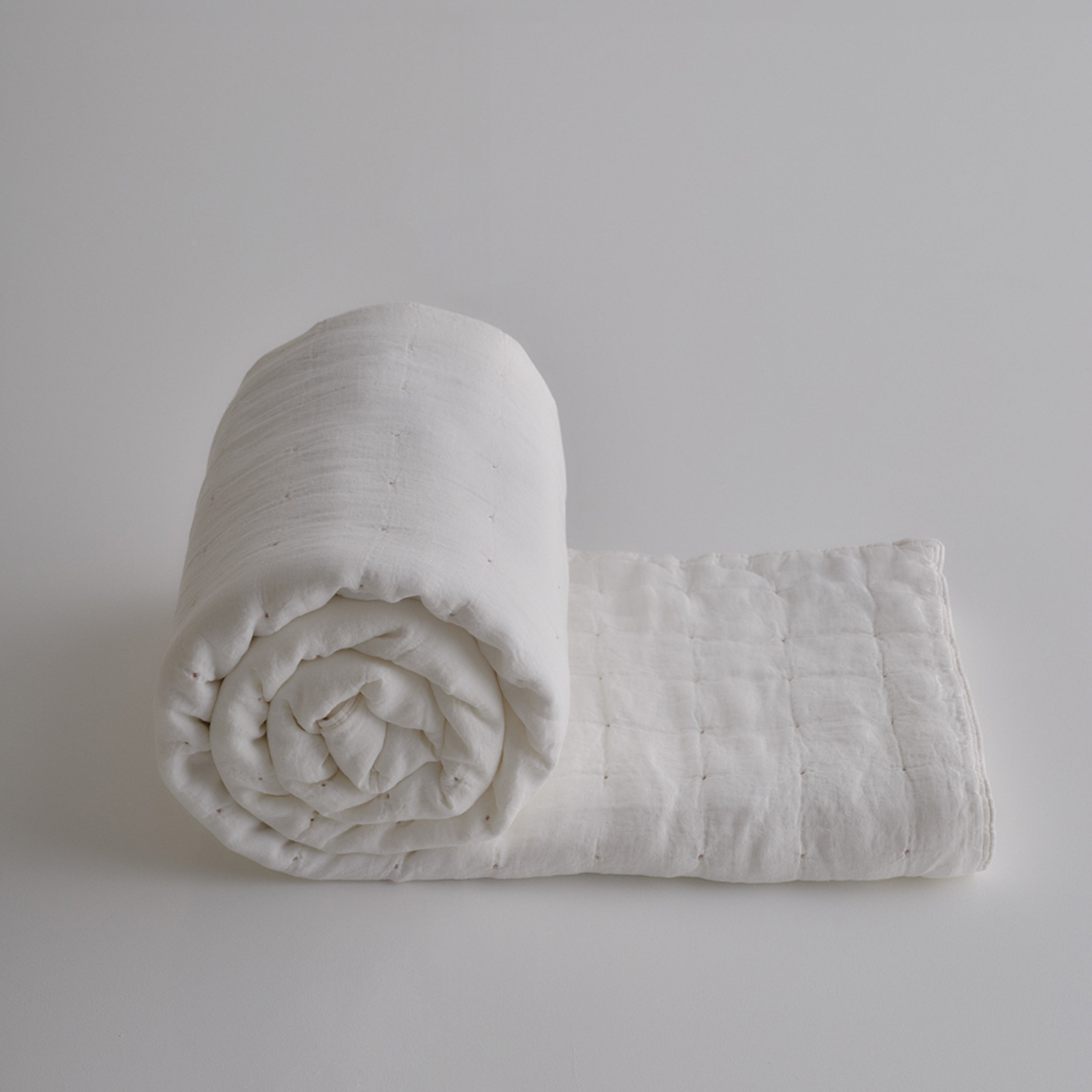 Basix Linen Coverlet - Ayrton