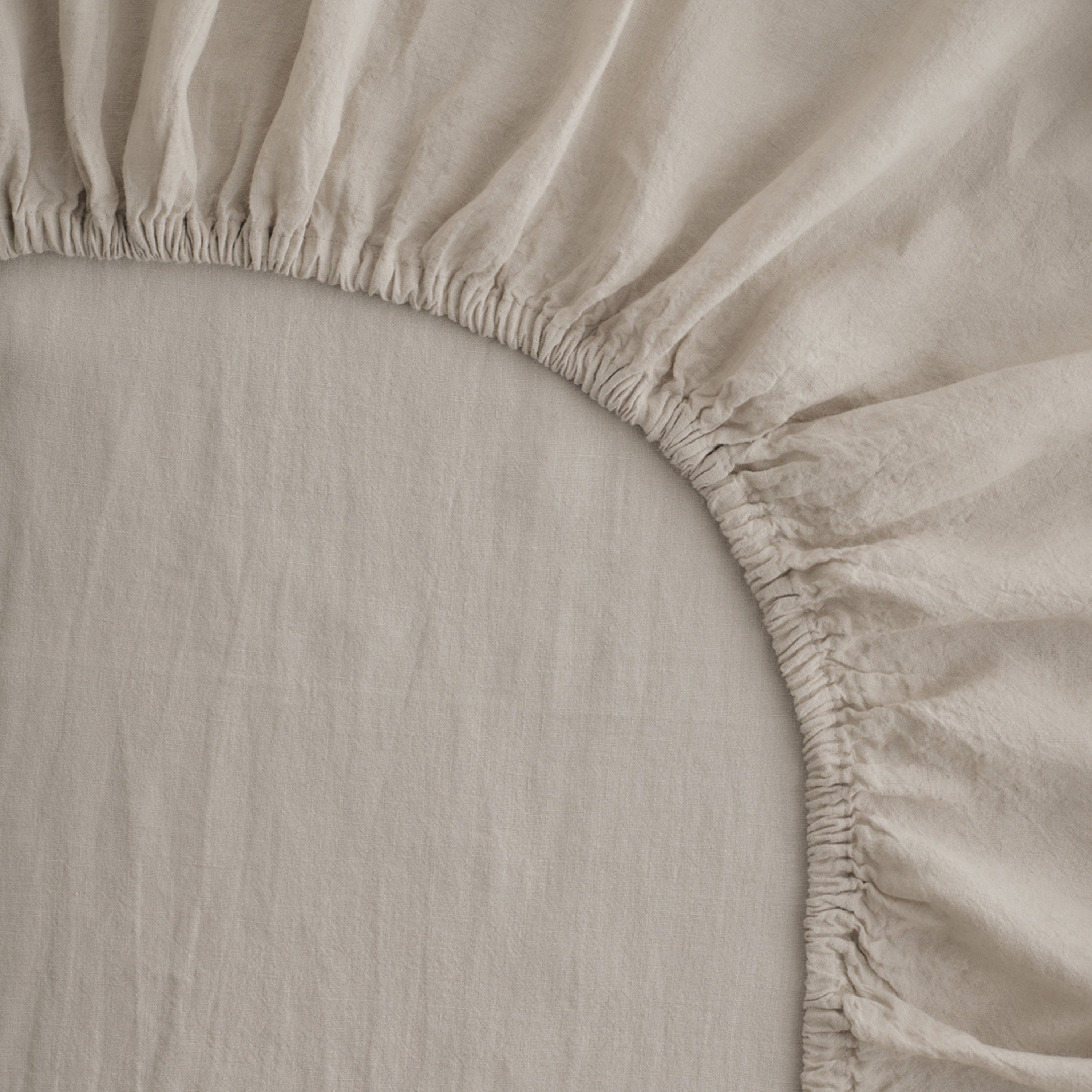 Basix Linen Fitted Sheet - Sable