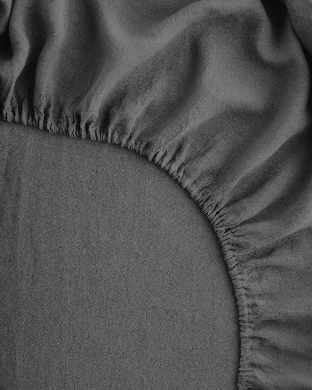 Linen Fitted Sheet | Charcoal Grey