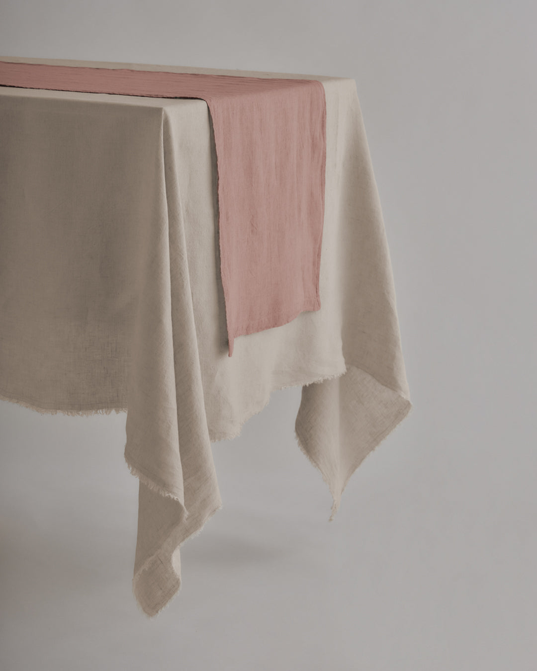 Basix Linen Table Runner - Rosa
