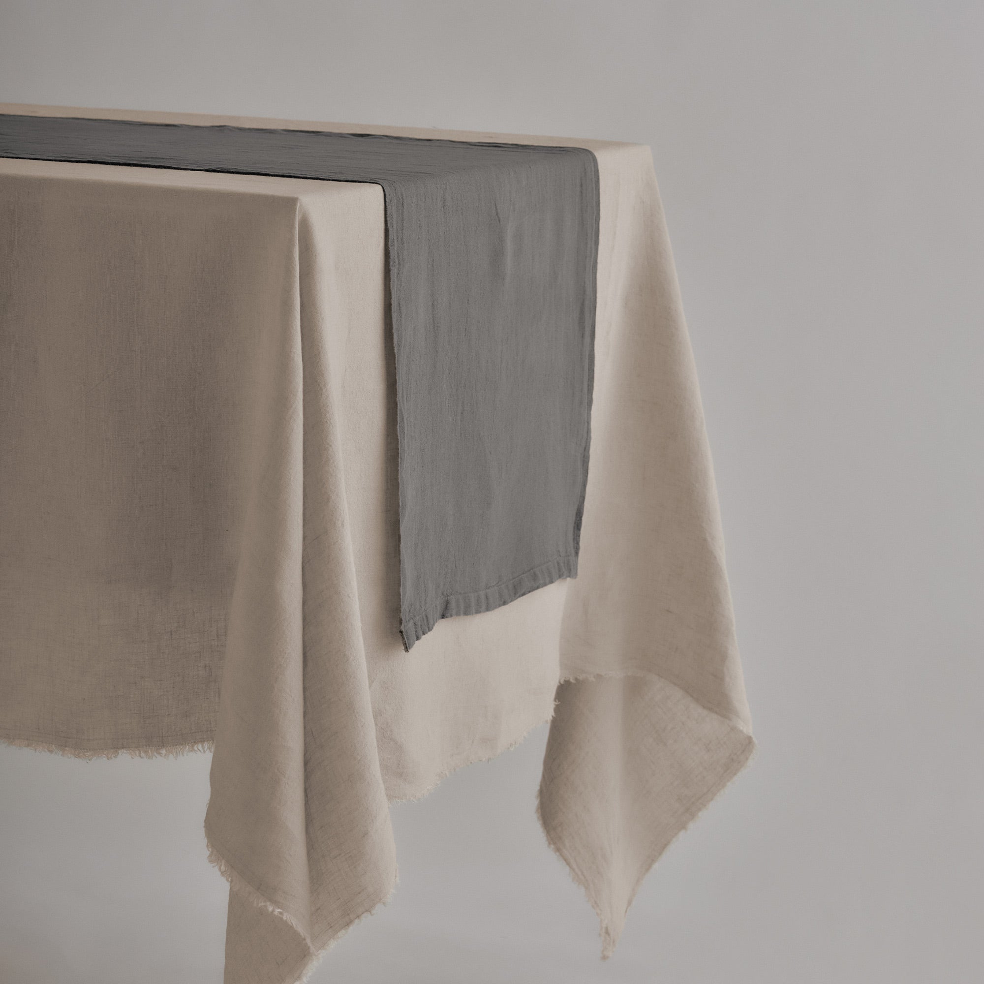 Basix Linen Table Runner - Tempest