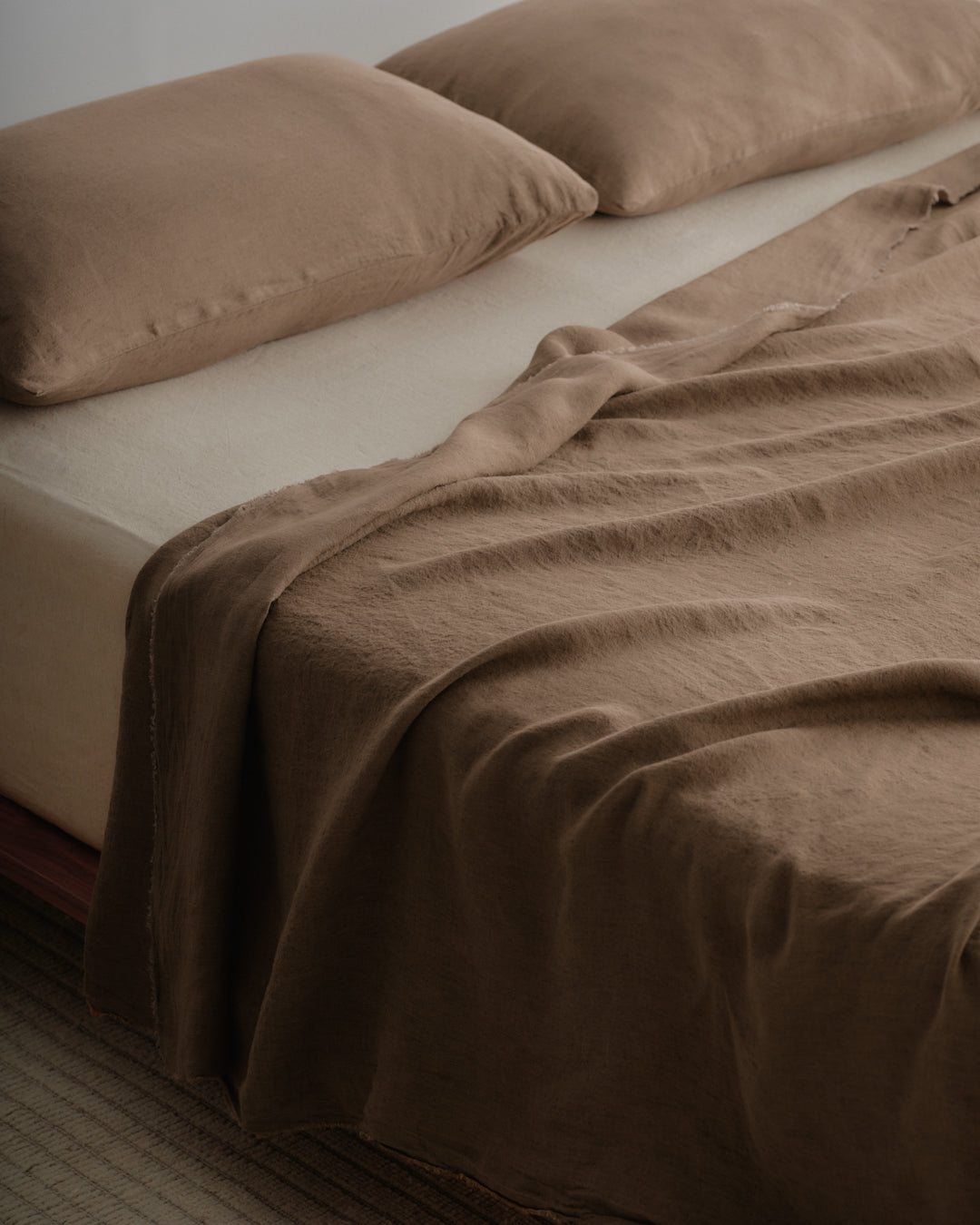 Basix Linen Pillowcase | Chocolate Brown