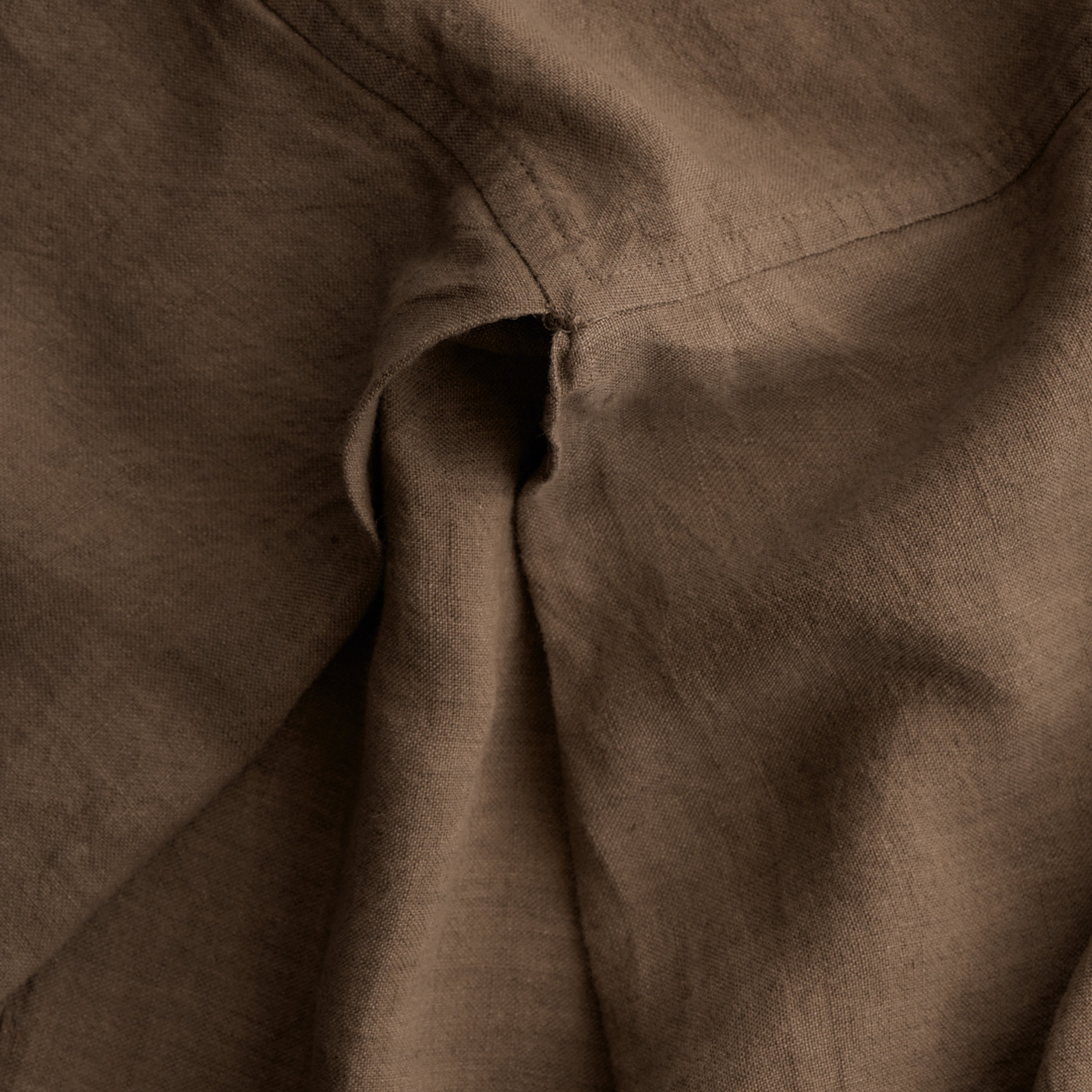 Basix Linen Bed Skirt/Valance - Bere