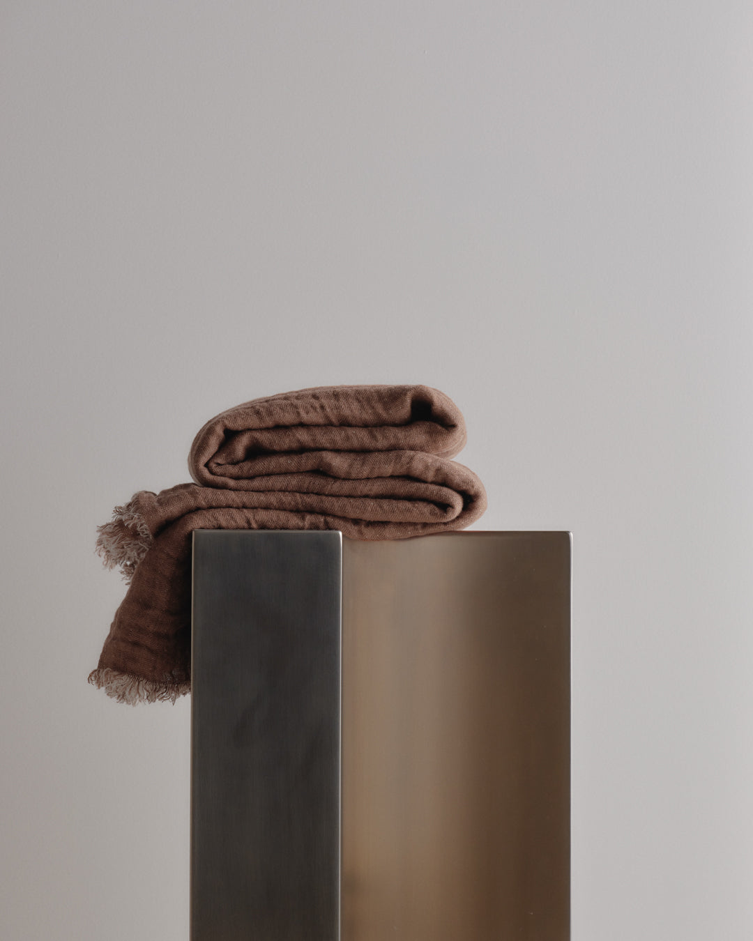 Reversible Linen Throw | Mulberry & Pink