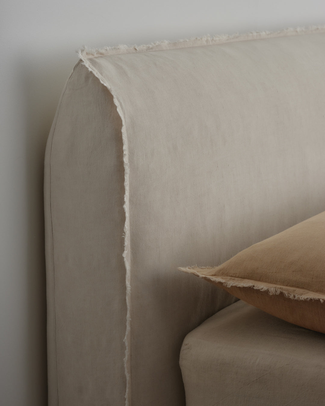 Short Linen Bedhead | Sandy Color