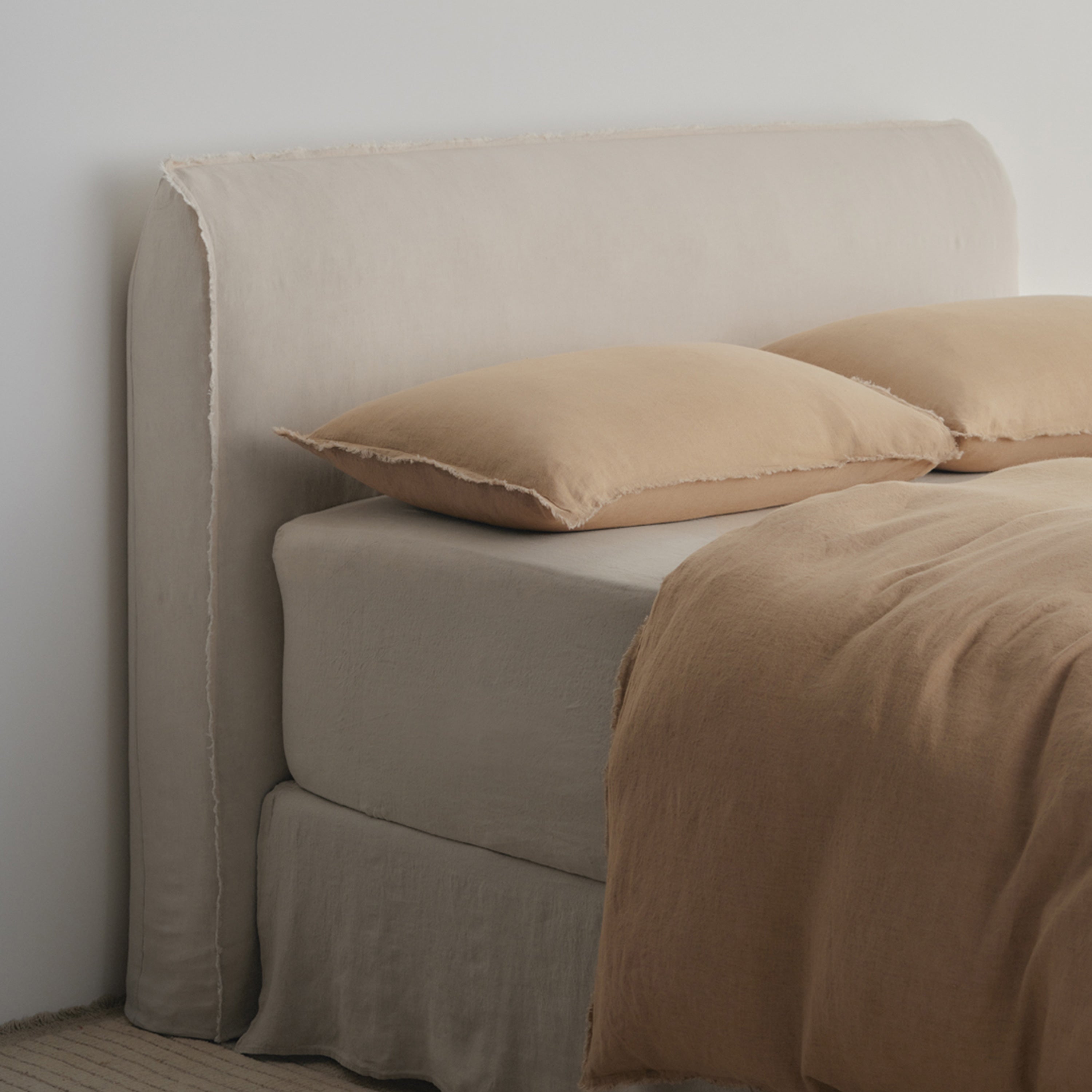 Flocca Linen Bedhead Short - Sable