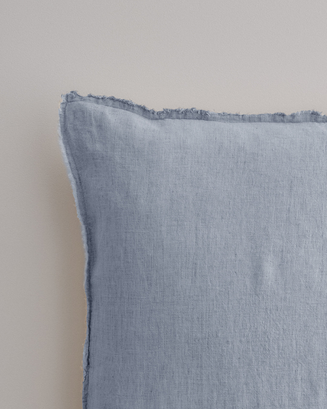 Flocca Linen Cushion - Azzura