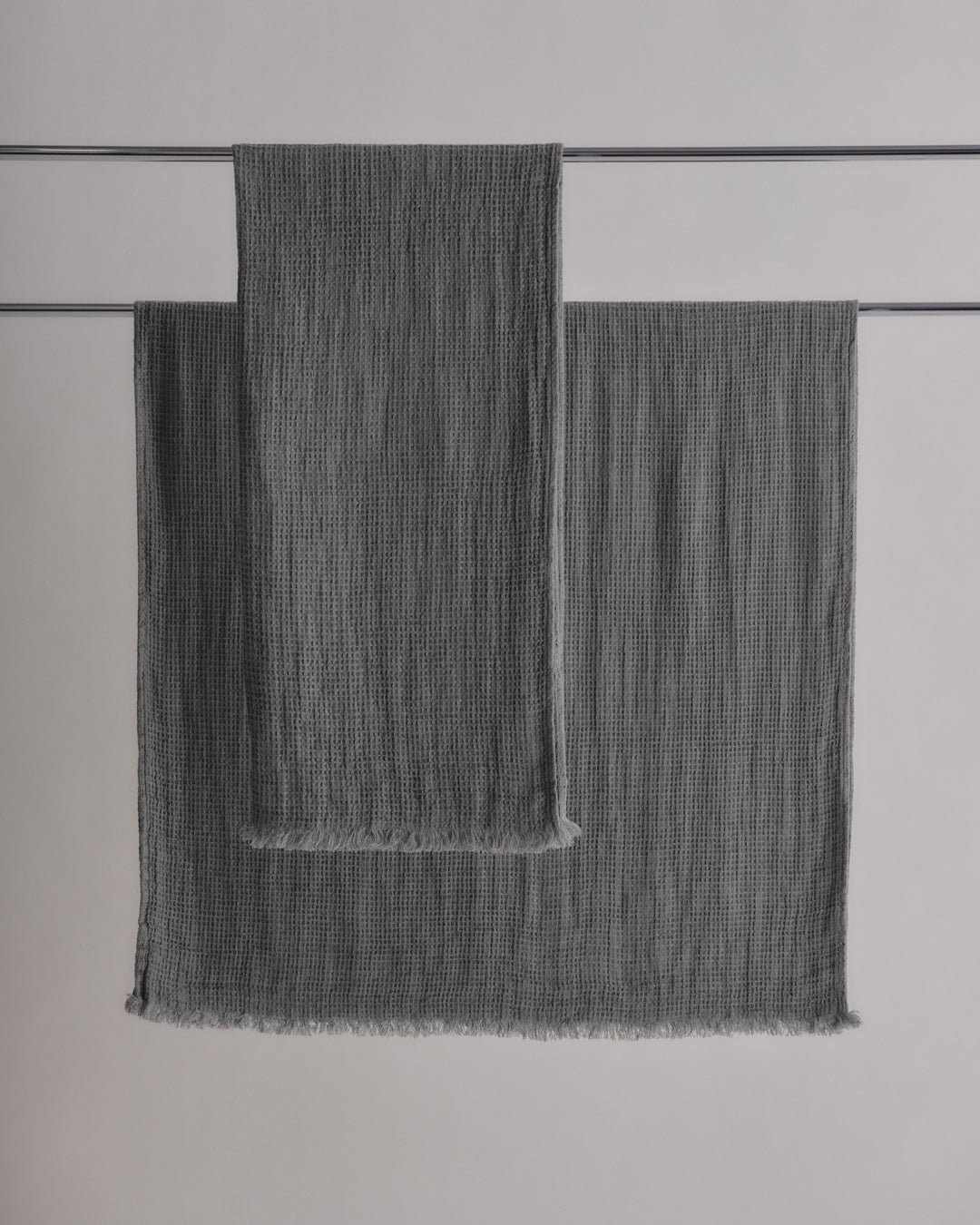 Luxury Linen Bath Towel | Charcoal Grey