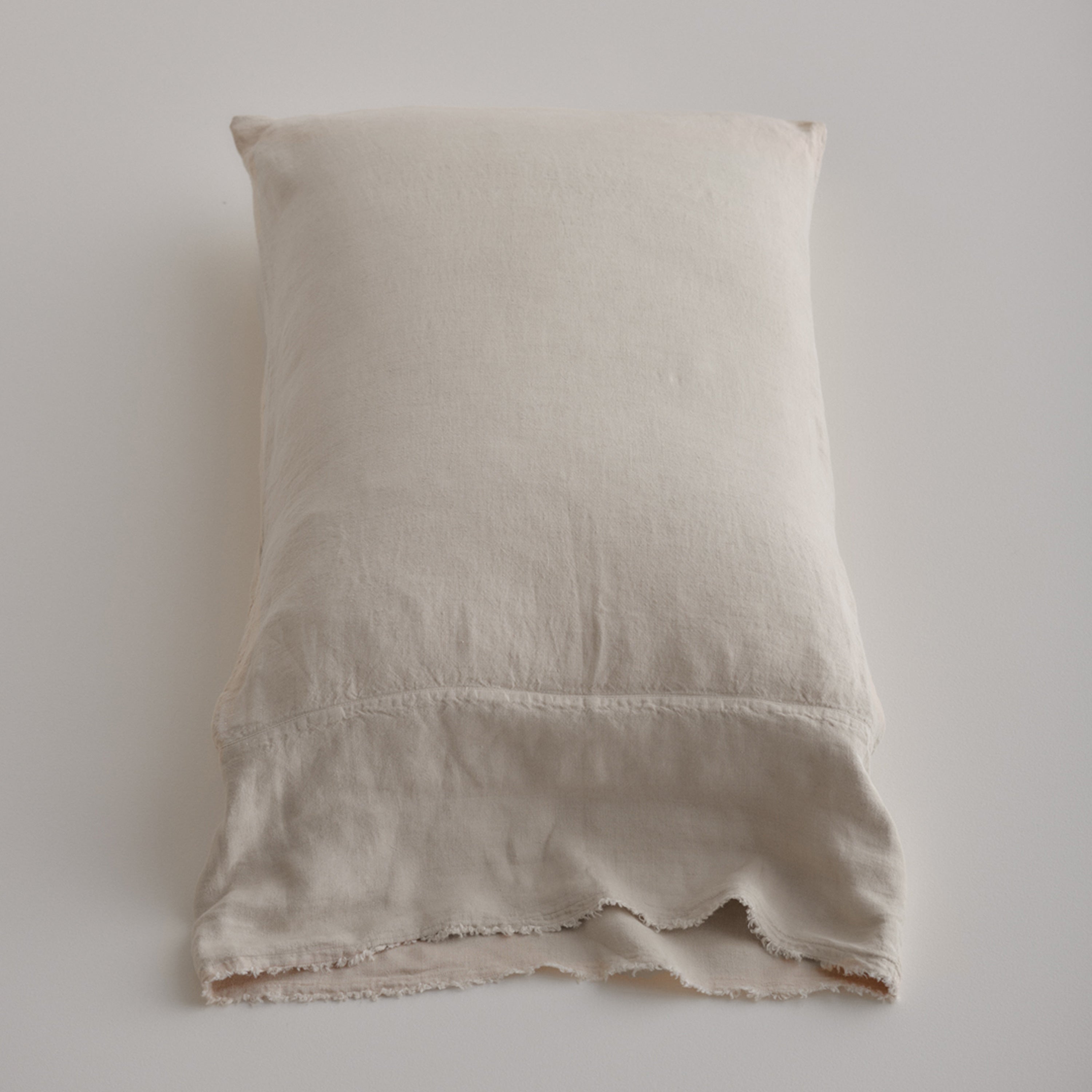Flocca Long Linen Pillowcase - Sable