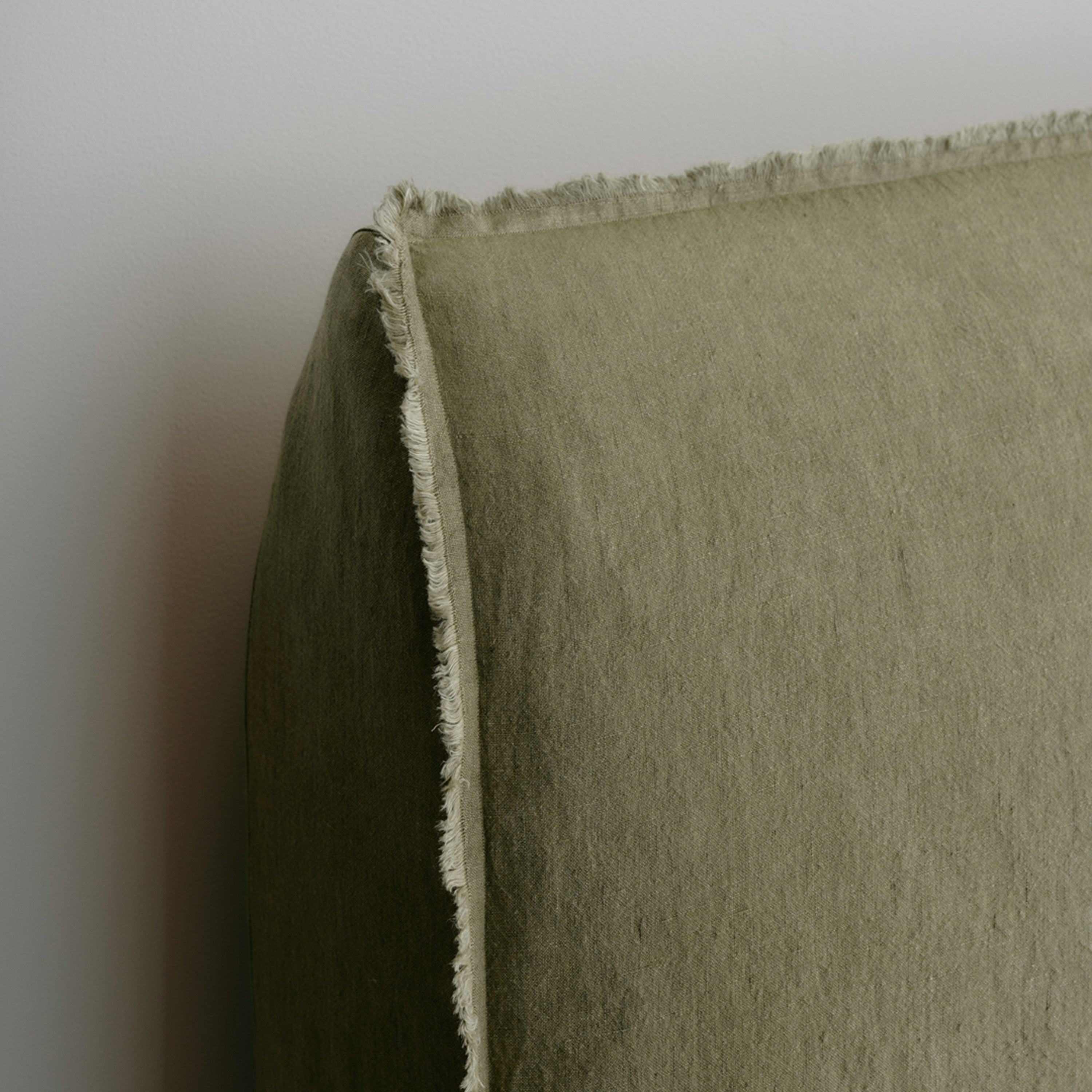 Flocca Linen Bedhead Tall - Armee