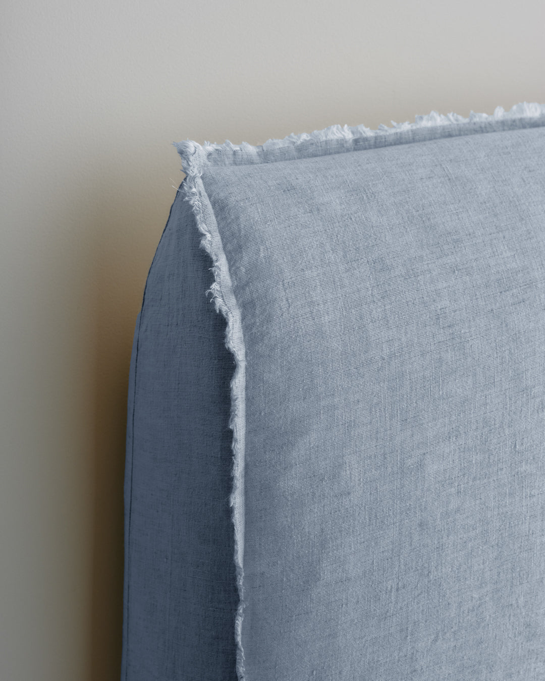 Short Linen Bedhead | Coastal Blue