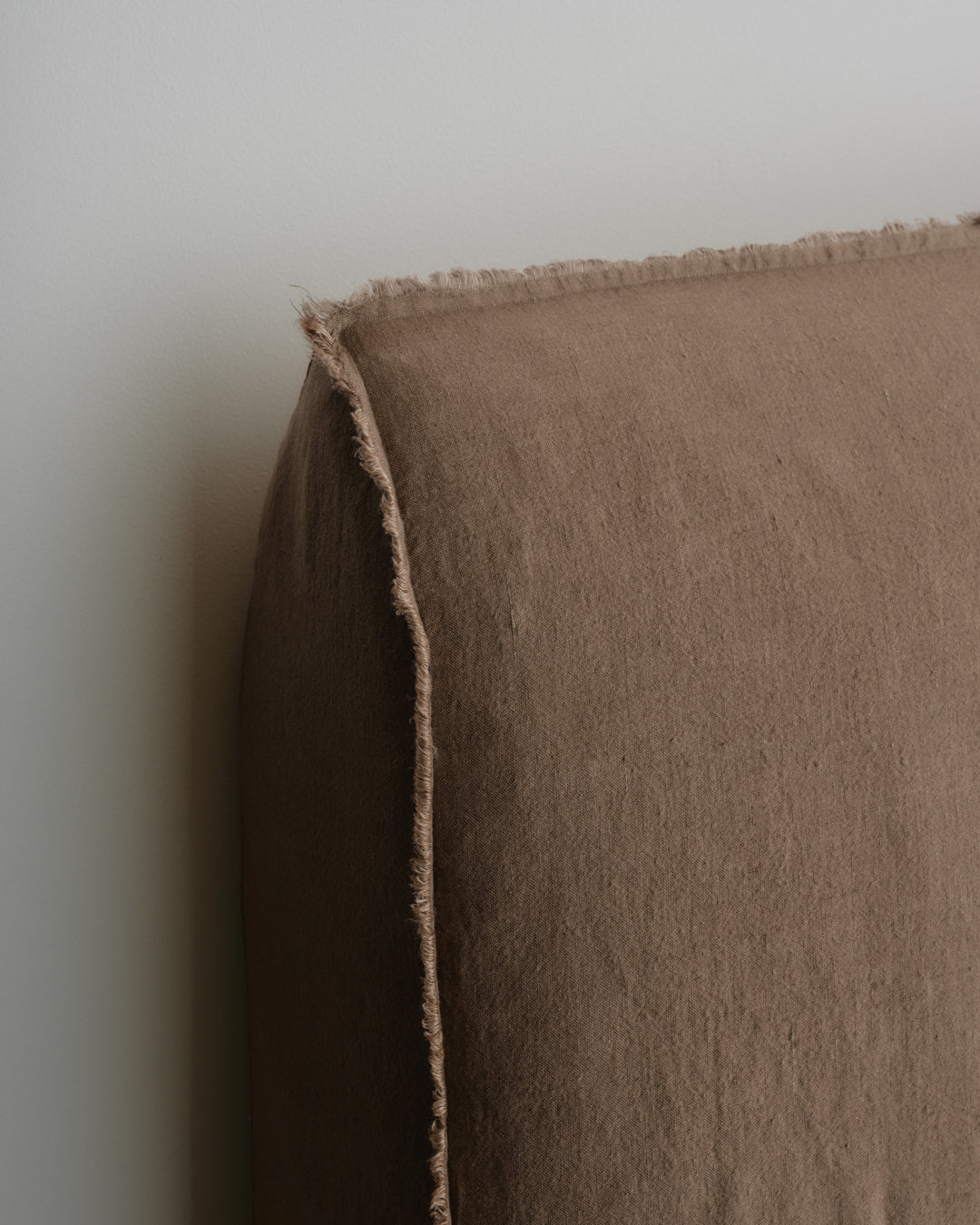 Short Linen Bedhead | Chocolate Brown