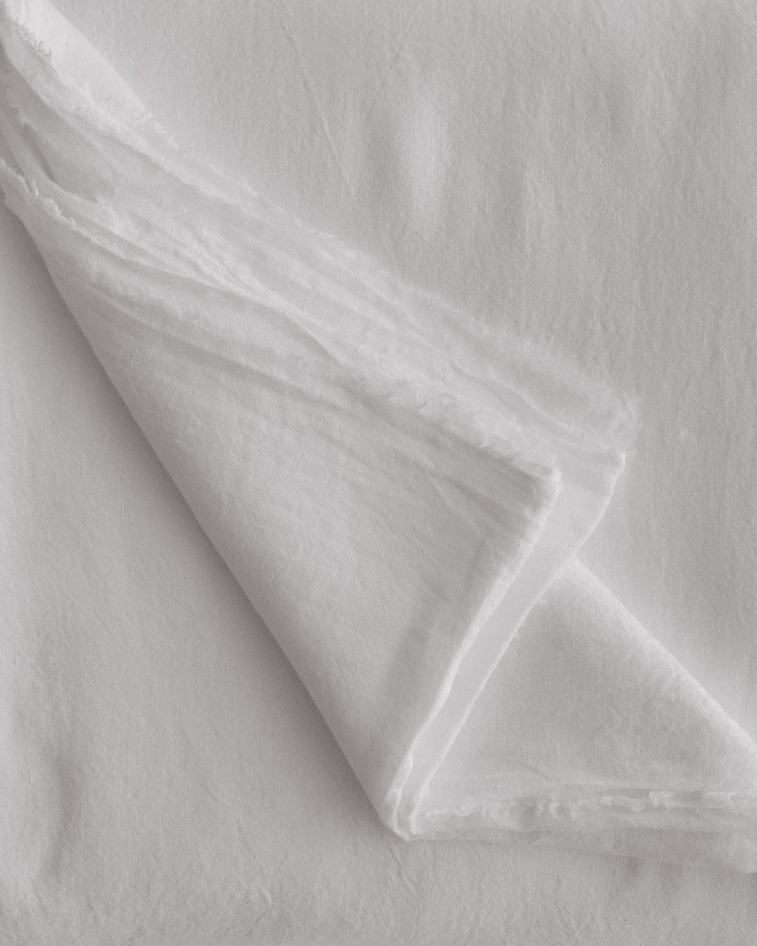 Flocca Linen Bedhead Tall - Ayrton