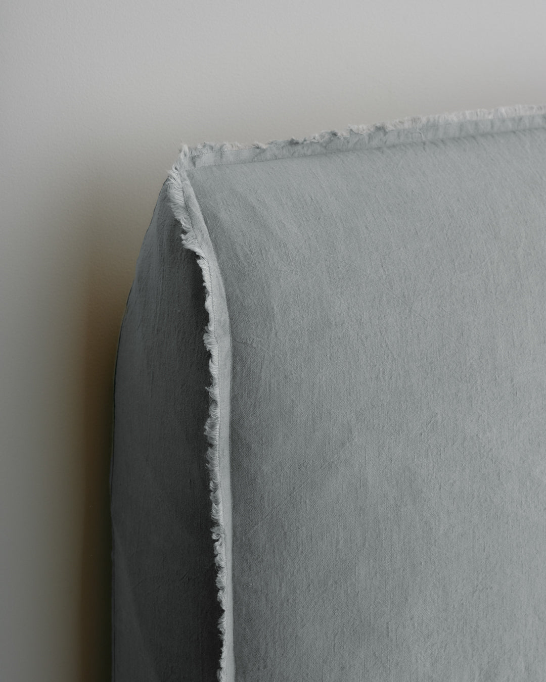 Short Linen Bedhead | Cornflower Blue