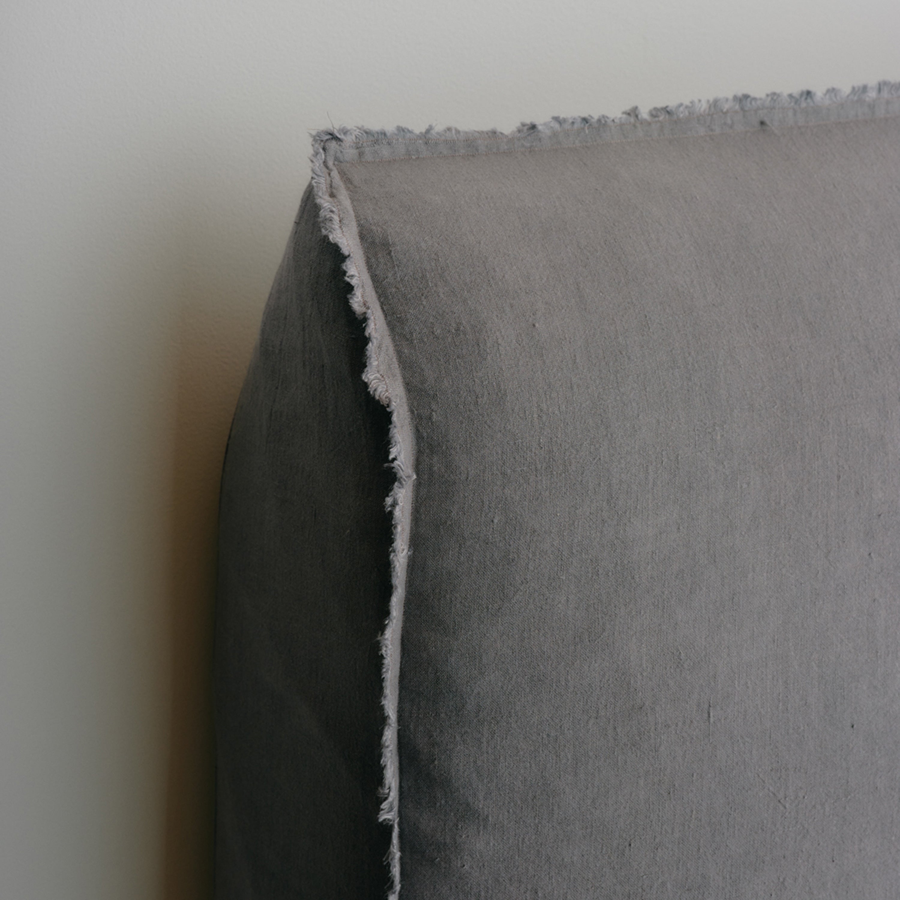 Flocca Linen Bedhead Short - Tempest