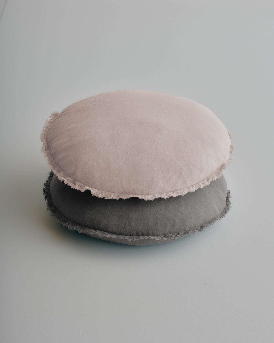 Round Linen Cushion | Earthy Pink