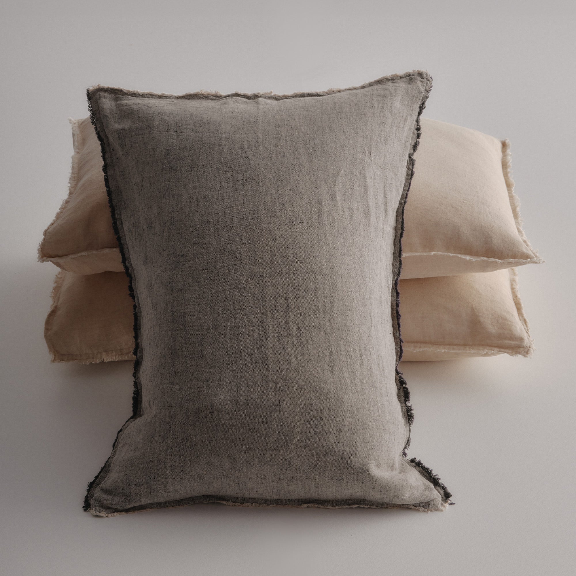 Flocca Linen Pillowcase - Nox