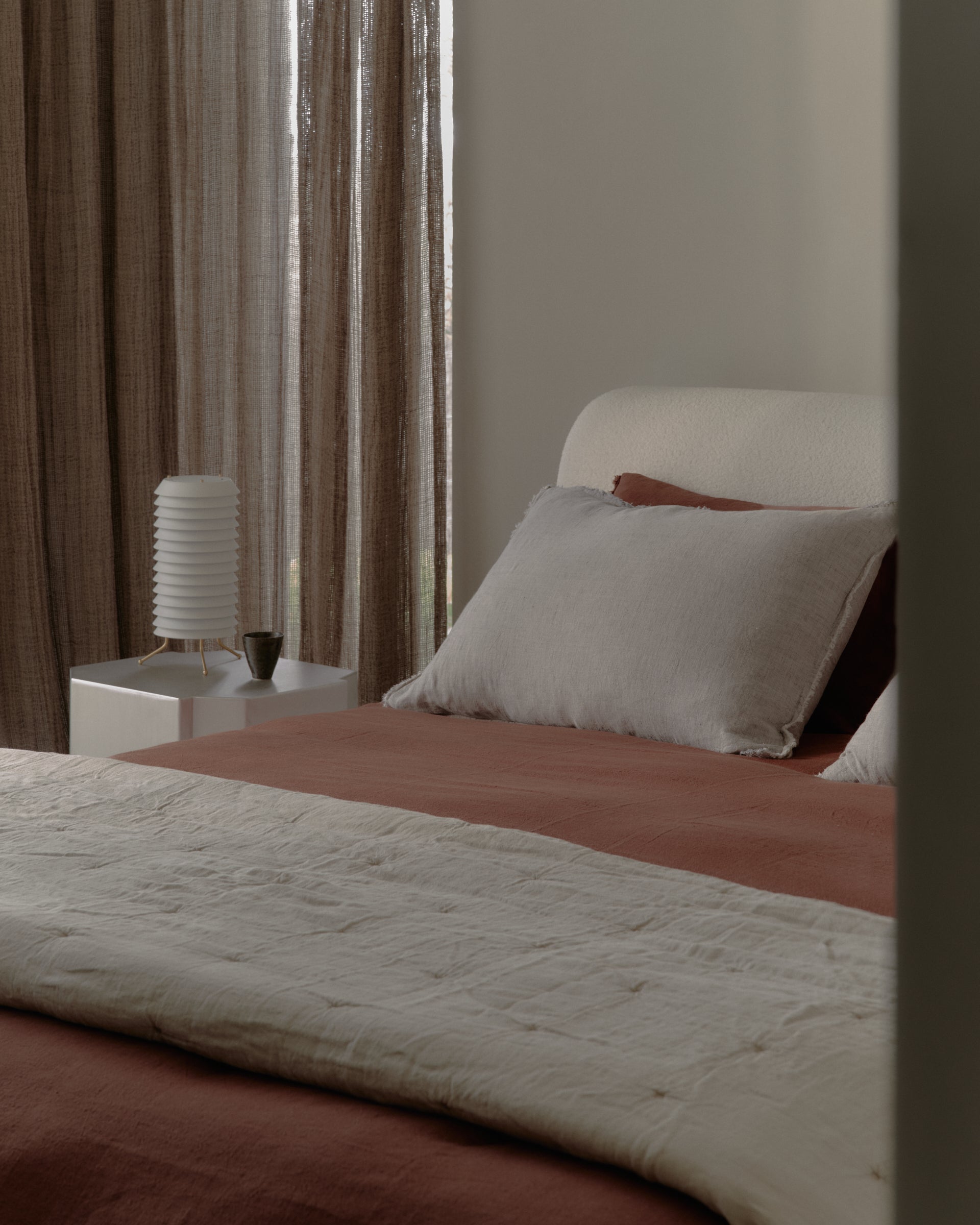 Basix Linen Quilt - Sable