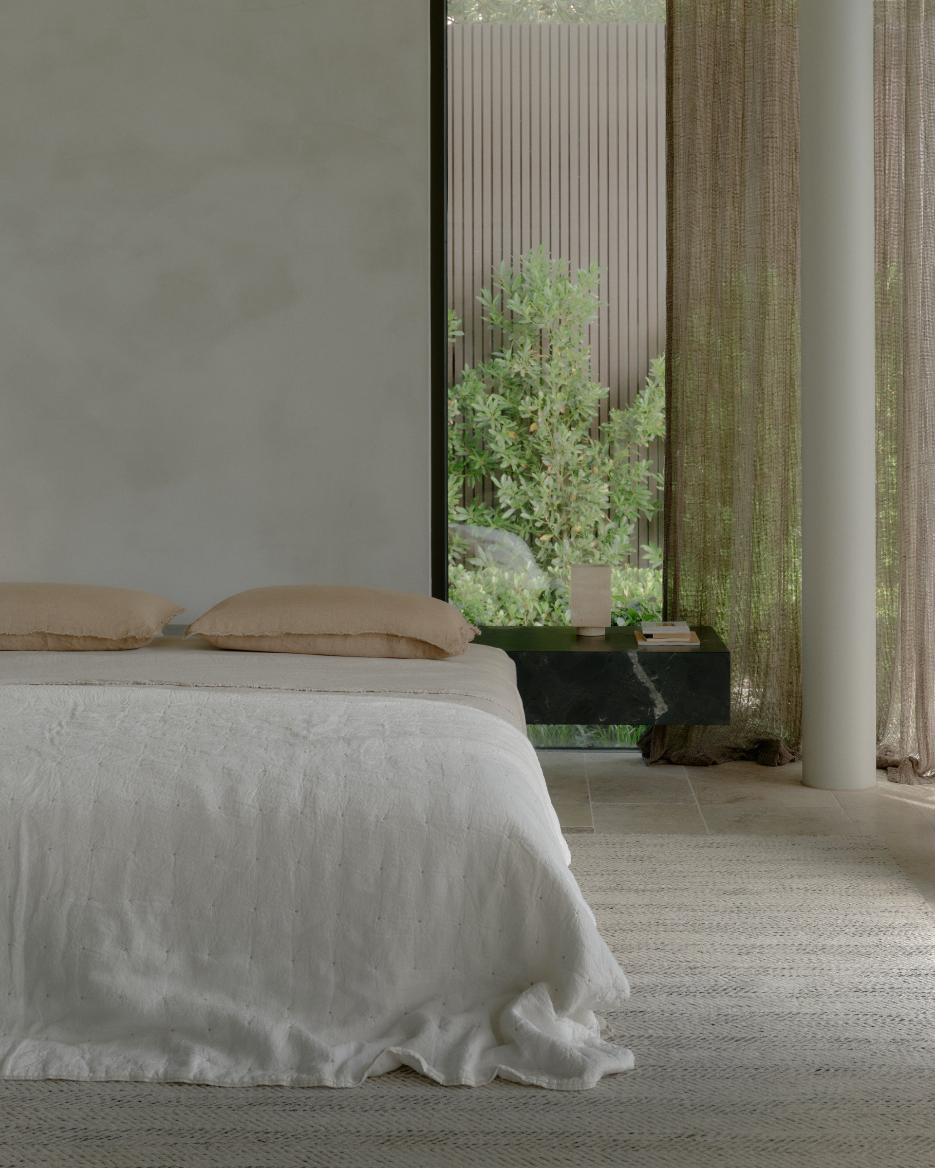 Basix Linen Coverlet - Ayrton